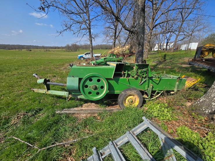 john-deere-327-image-4