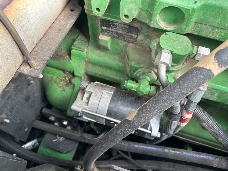 2016-deere-2154d-image-56