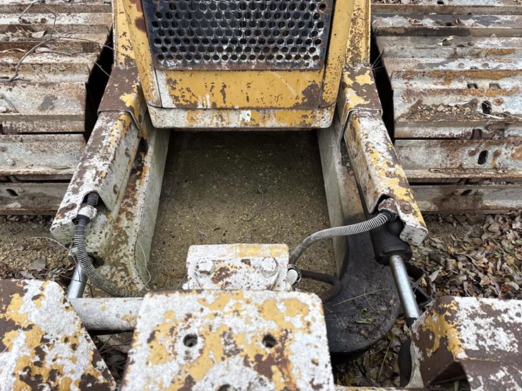 2006-caterpillar-d5n-lgp-image-10