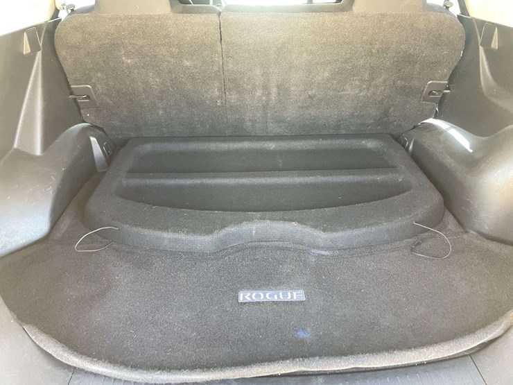 2014-nissan-rogue-image-15