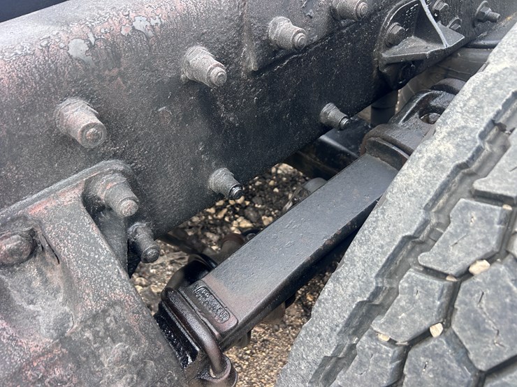 1998-peterbilt-379-image-35