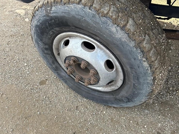 2001-dodge-ram-3500-image-24