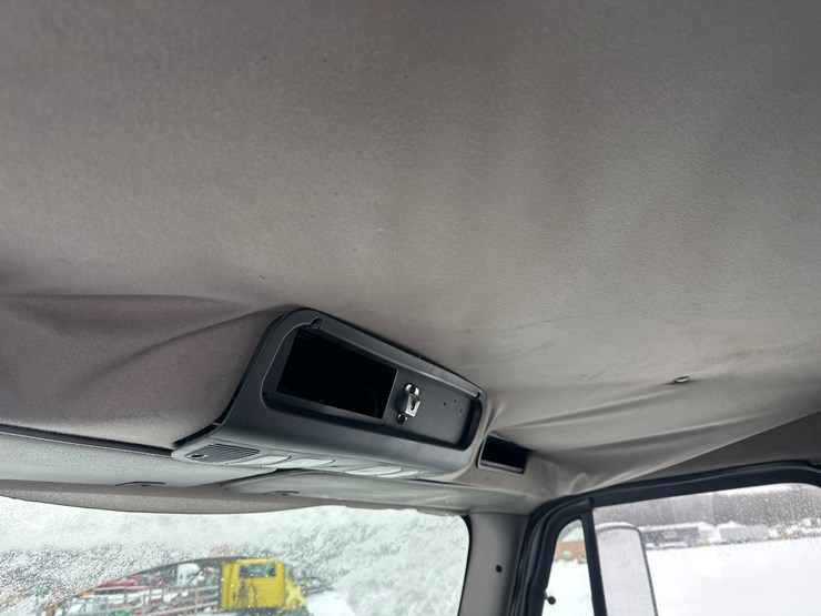 2009-caterpillar-c13-image-44