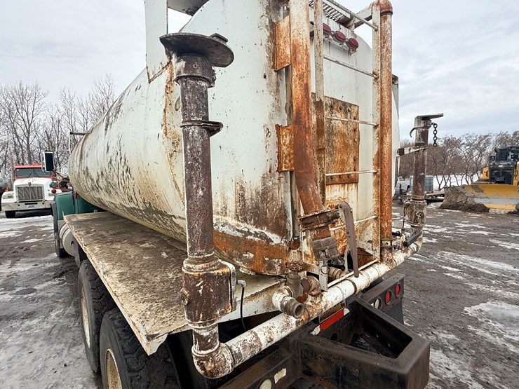 1999-mack-dm690-image-25