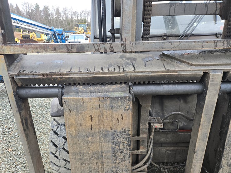 #5155-•-linde-h81d-forklift-image-11