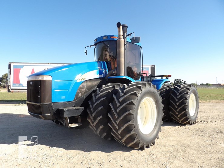 new-holland-t9040-image-2