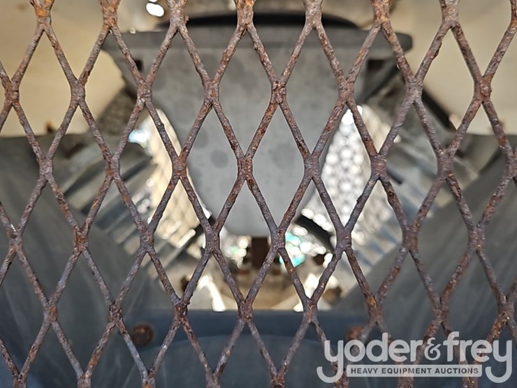 2006-ford-f750-image-28