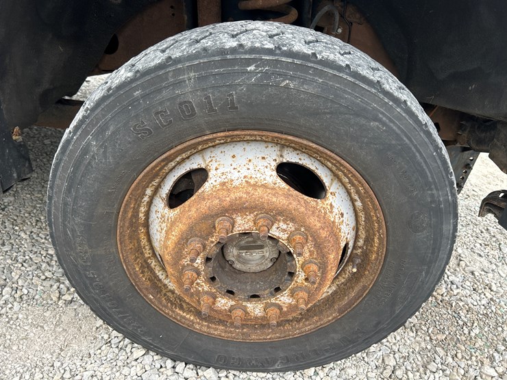 2012-ford-f450-image-49