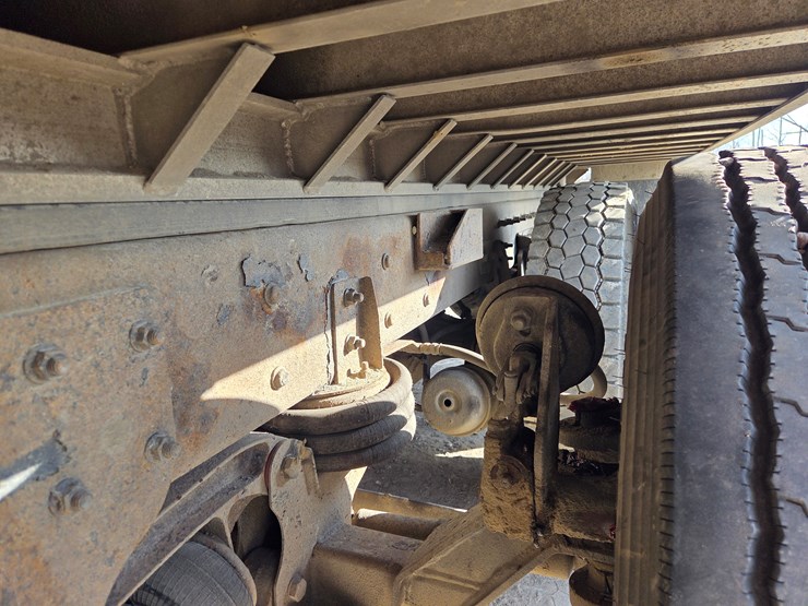 2012-international-7600-image-29