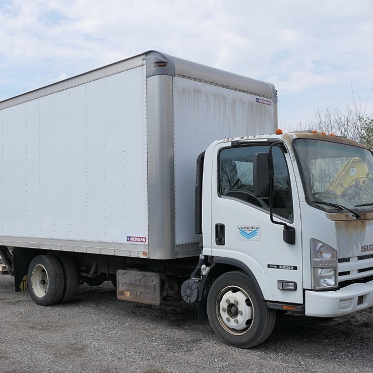 2011 ISUZU NQR