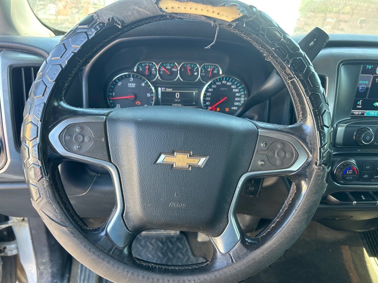 2015-chevrolet-1500-image-12