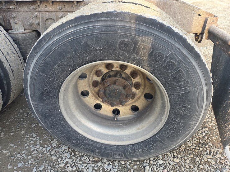 2005-caterpillar-c13-image-82