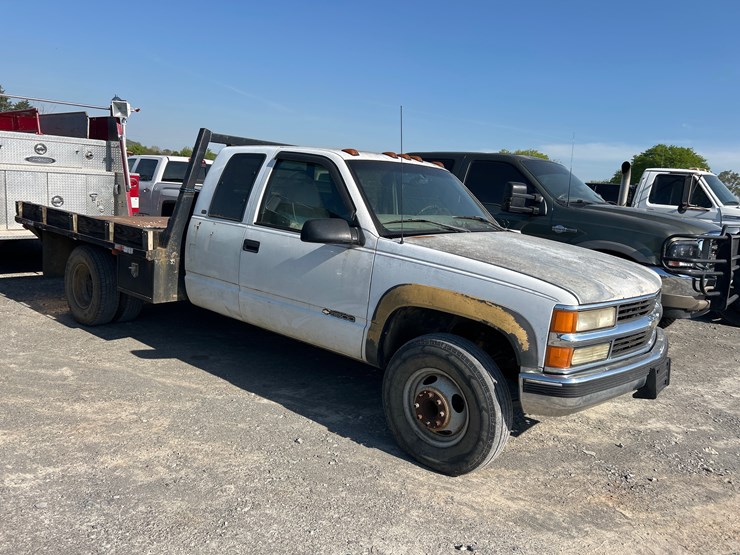 1998-chevrolet-k3500-image-1