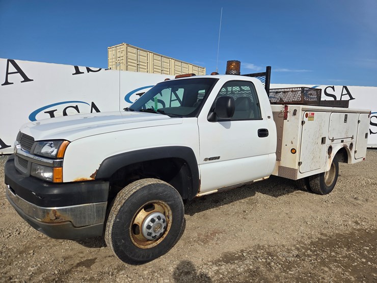 2003-chevrolet-3500-image-1