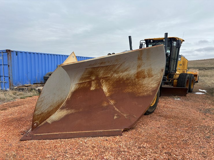 2018-deere-772g-image-6