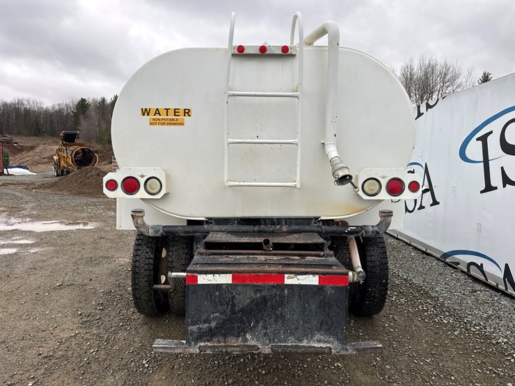 2006-ford-f650-image-4