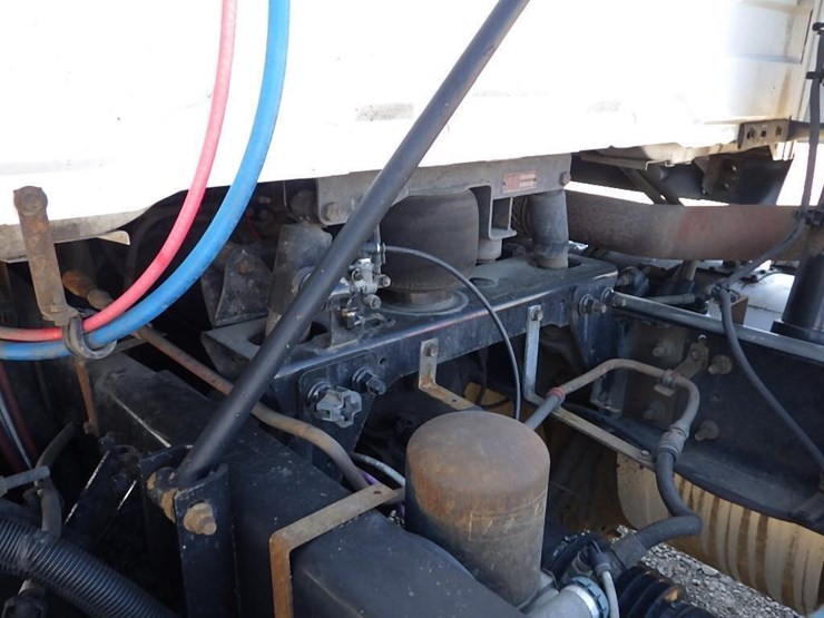 2012-international-prostar-image-15