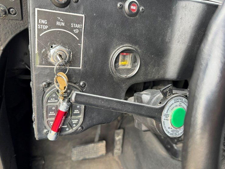 #2246-•-2001-american-general-4x4-hummer-image-39