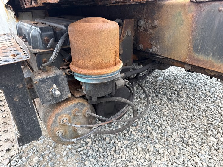 2002-international-4300-sba-image-52