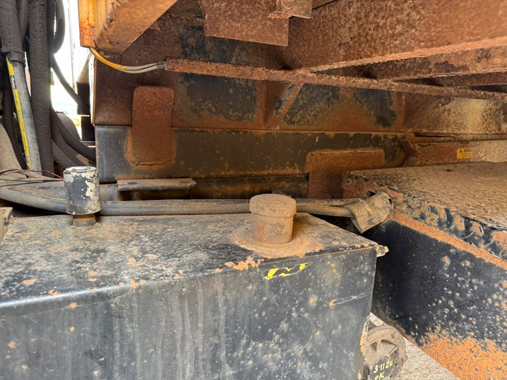 1977-ford-8000-image-36