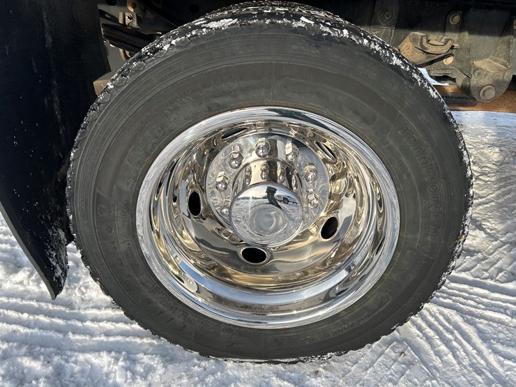 2021-ford-f550-image-88