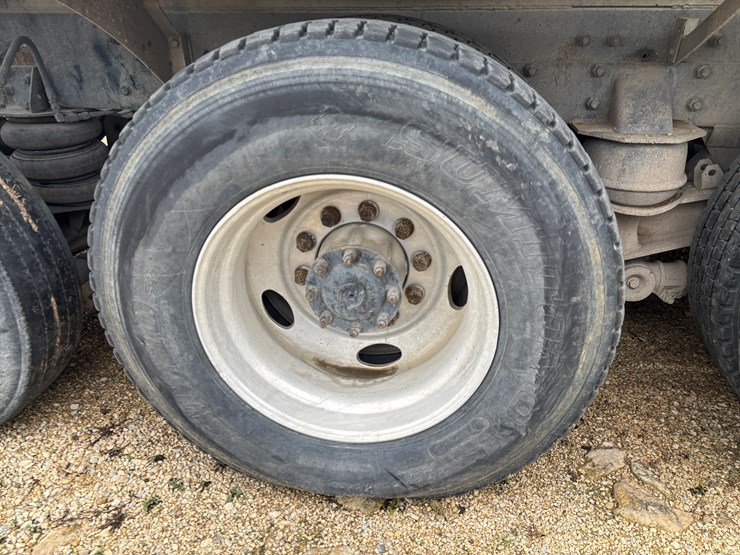 2004-kenworth-w900-image-108