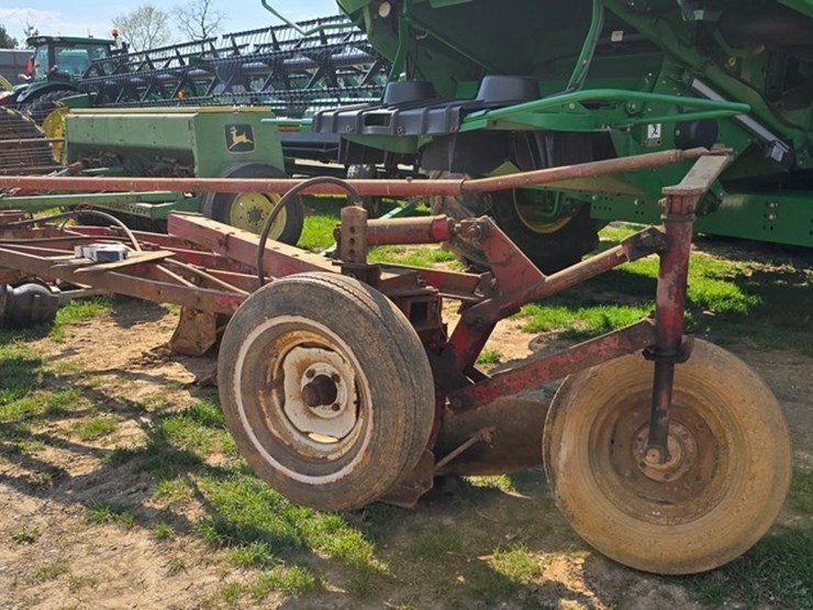 international-560-image-1