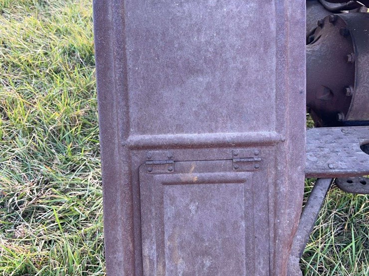 1924-fordson-tractor-image-50