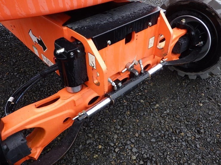 2018-jlg-450aj-image-12