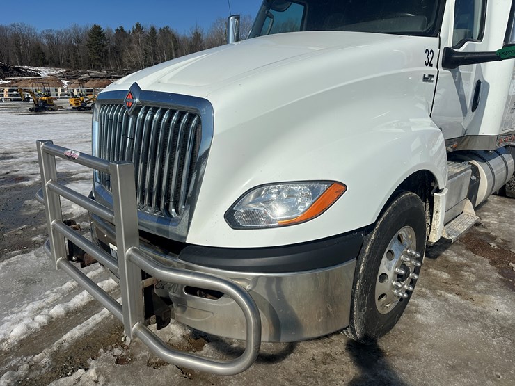 2017-international-lt-image-9