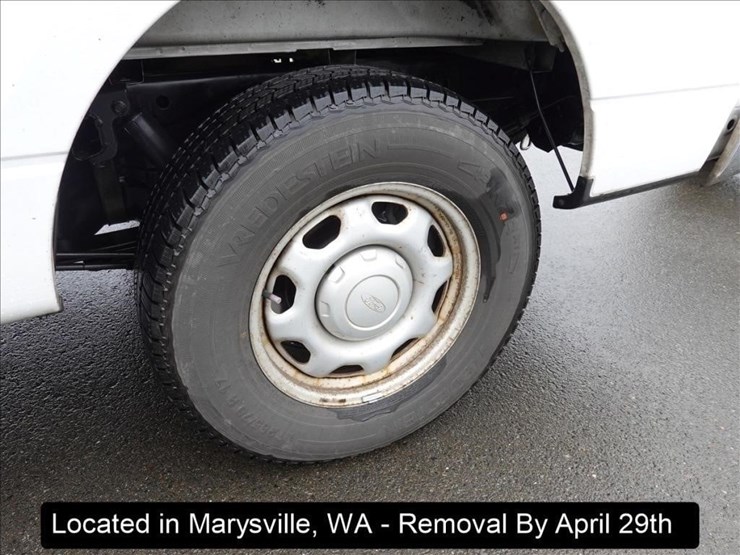 2014-ford-f150-xl-image-15