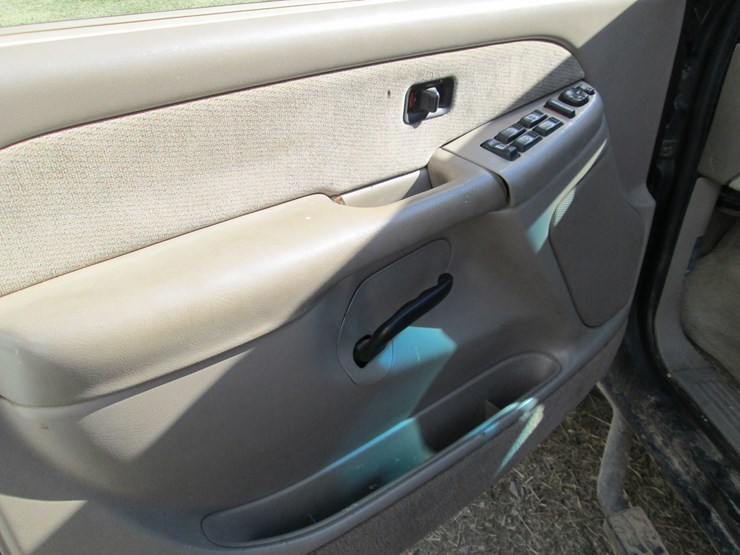 2001-gmc-1500hd-image-29