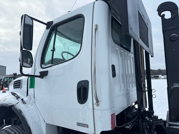 2009-caterpillar-c13-image-15