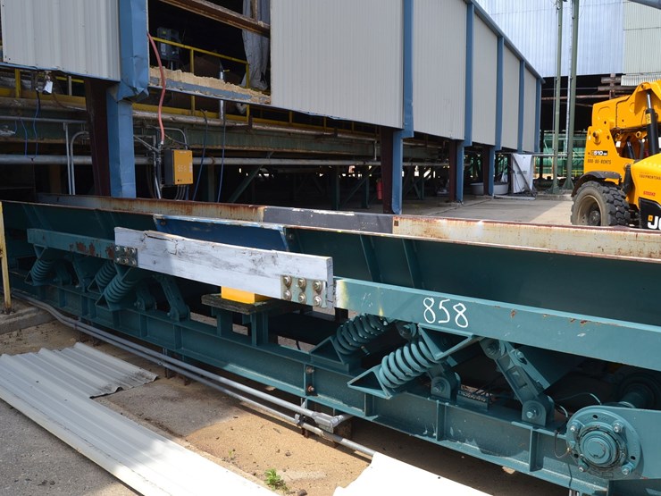 action-30"x45'-balanced-vibrating-conveyor-w/-mdi-metal-detector-w/-5hp-drive-image-4