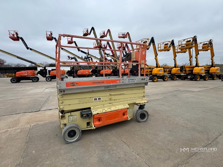 2007-jlg-3246es-image-3