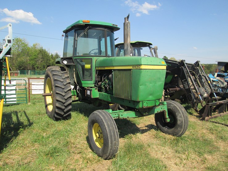 1977-john-deere-4430-image-2