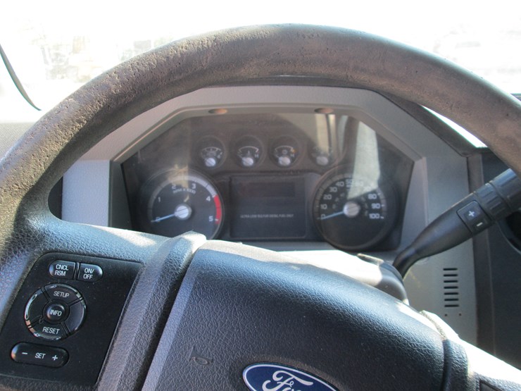 2011-ford-f250-image-37