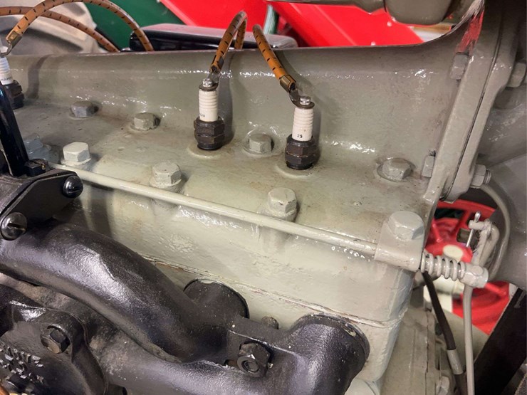 1927-fordson-with-continental-corn-picker-image-21