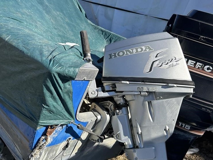 lund-16ft-fishing-boat-w/trailer-image-9