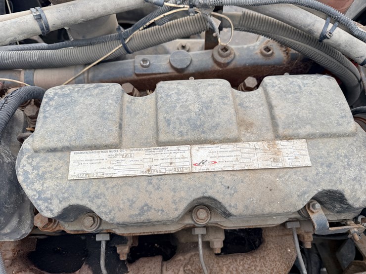 1999-mack-dm690-image-51