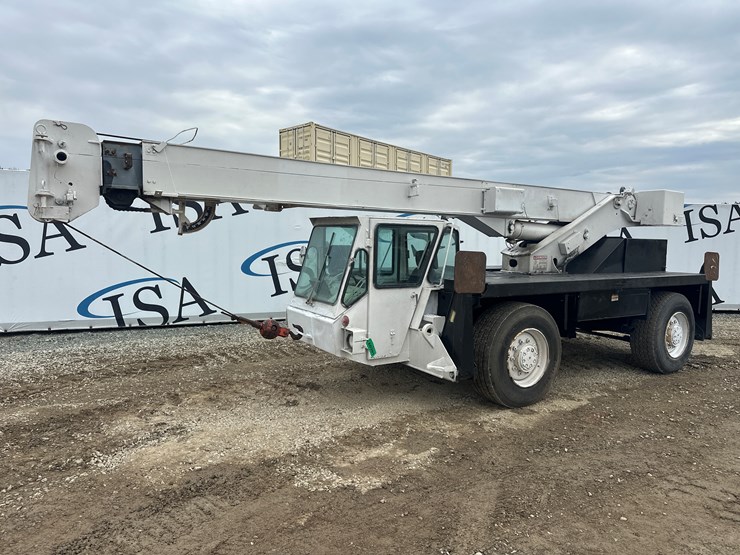 massey-ferguson-8-image-1