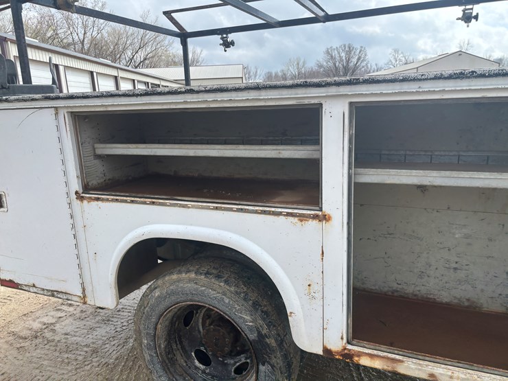 2004-ford-f450-image-44