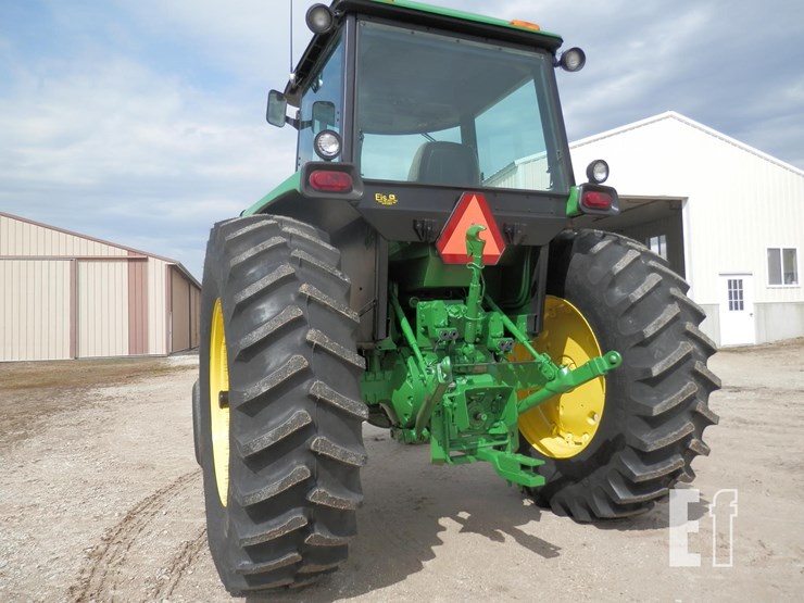 john-deere-4240-image-8