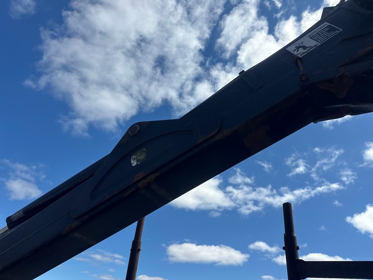 deere-1110e-image-57