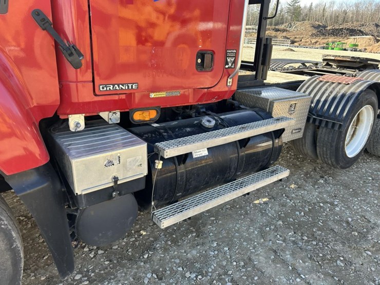 2003-massey-ferguson-8-image-36