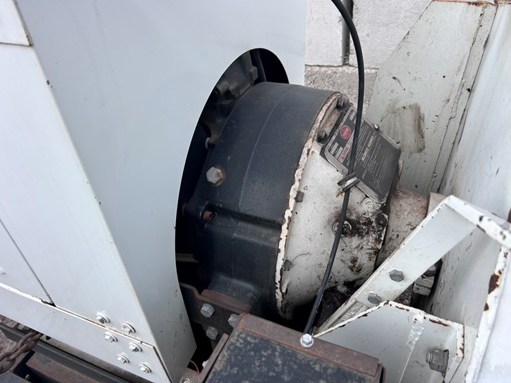 #1687-•-american-road-machinery-towable-leaf-vac-image-22