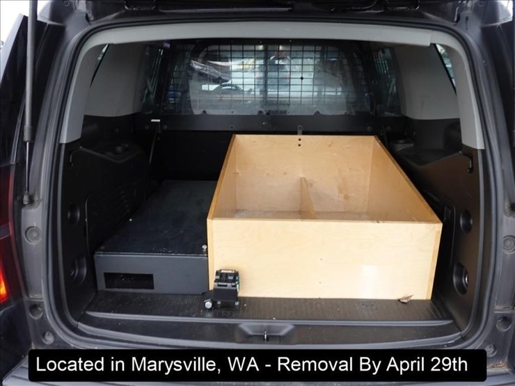 2017-chevrolet-tahoe-image-27