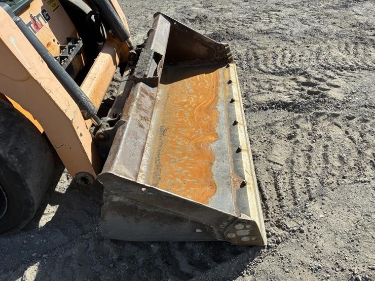 2011-mustang-2700v-image-6