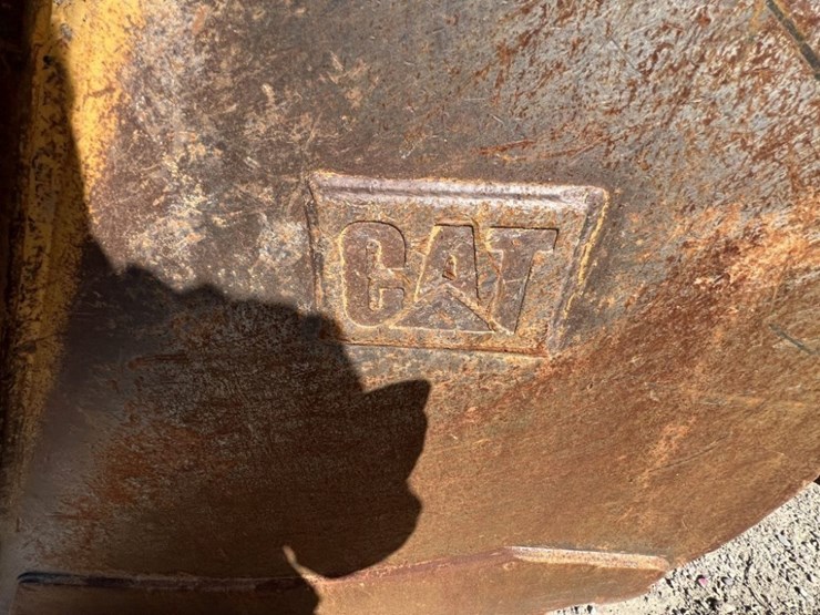 caterpillar-36-image-3