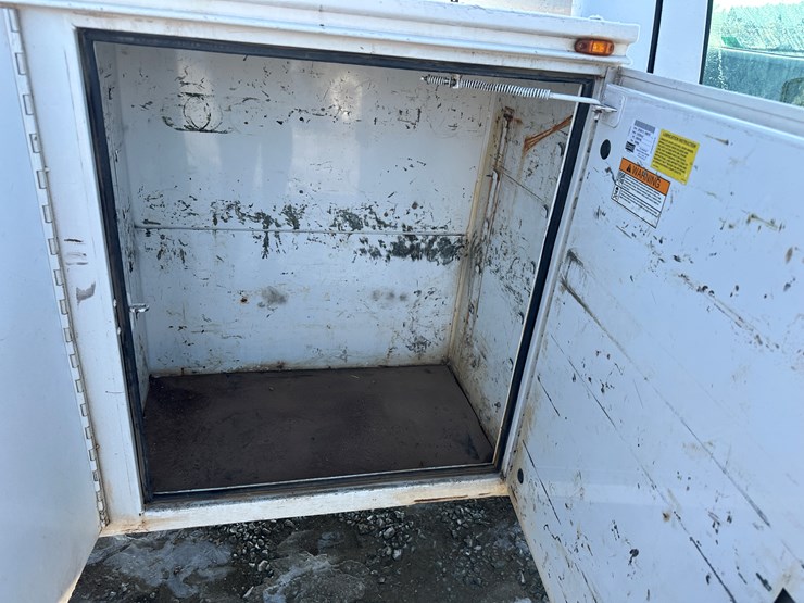 2015-ford-f350-image-17